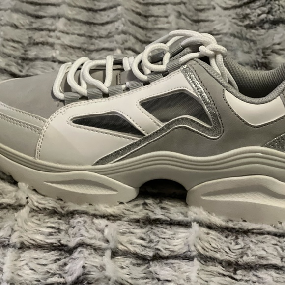 NWT White and Grey Zara Sneakers - Picture 11 of 16